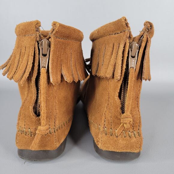 Minnetonka Womens Back Zip Hardsole Ankle Bootie Round Toe Suede Brown Size 7 - Picture 8 of 12
